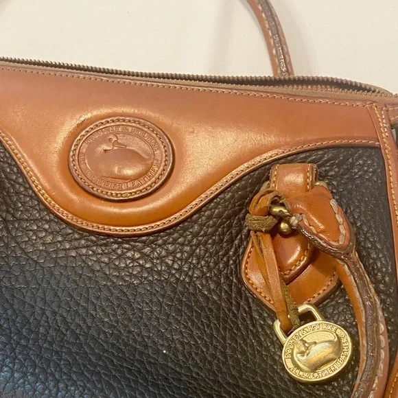 Vintage Dooney & Bourke All Weather Leather Top Zip Bag - Picture 8 of 16